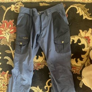 Size medium air blaster snowboarding pants